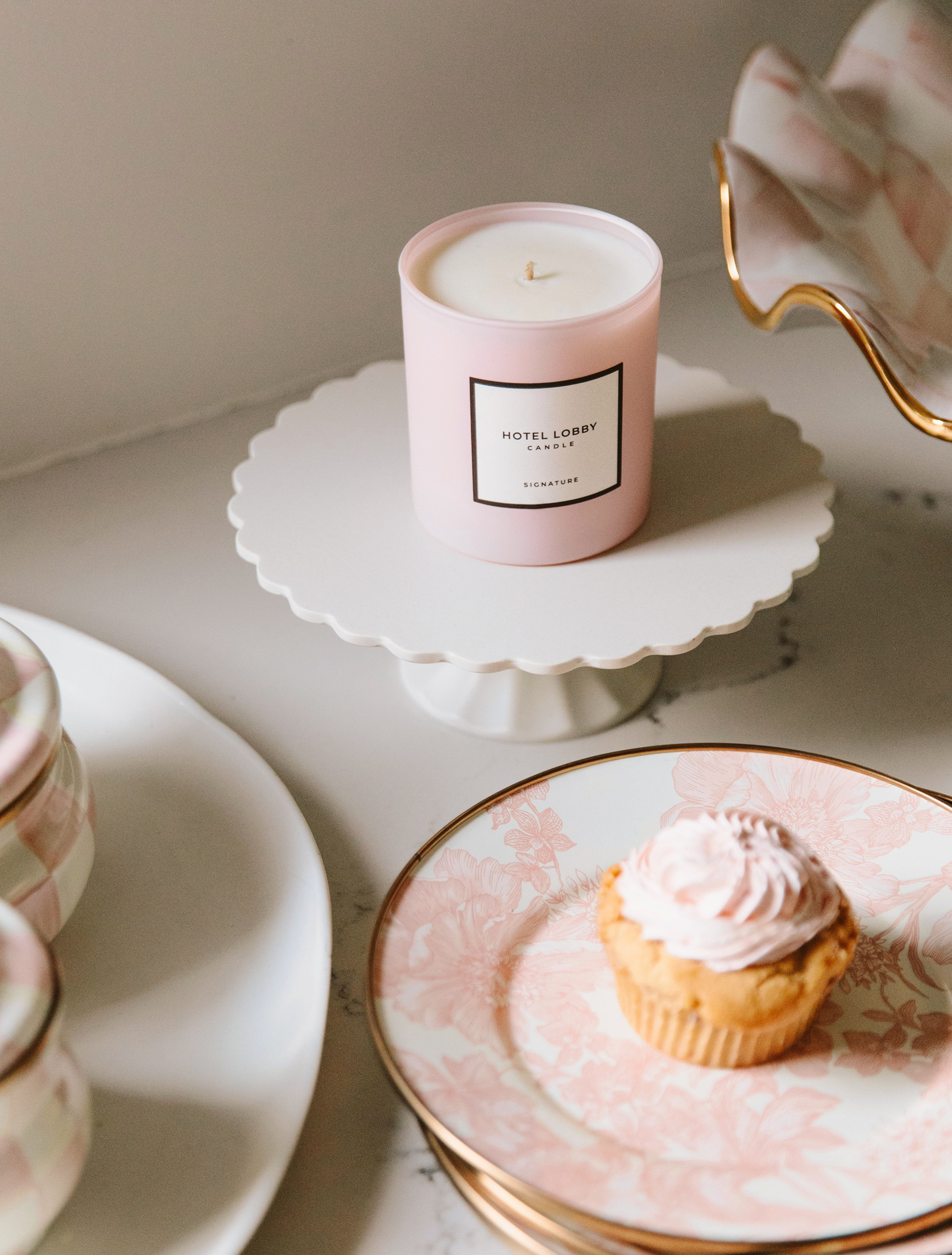 Signature - Luxury Soy Candle - 9.75 oz