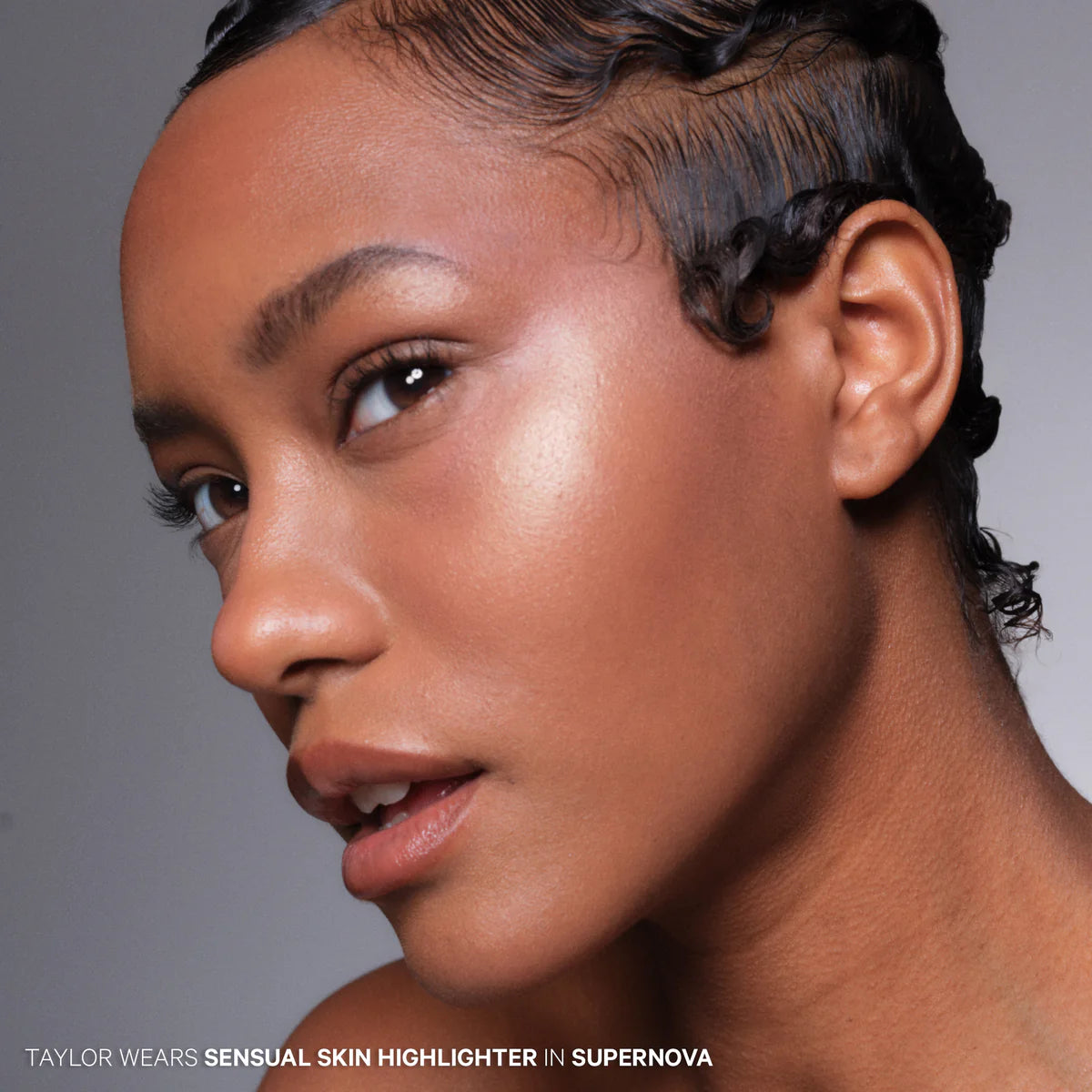 The Sensual Skin Highlighter