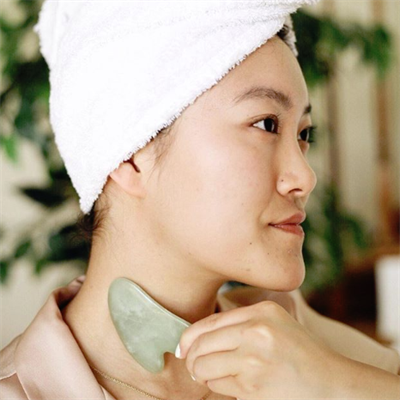 The Jade Gua Sha Facial Lifting Tool