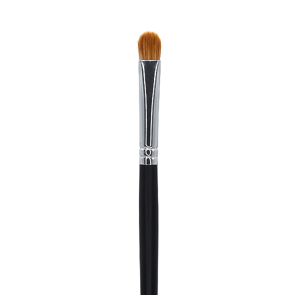 Firm Shadow Brush C124